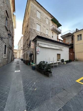 Pizzeria in Piazza Santa Maria Maggiore, Alatri, {3} - Foto 1
