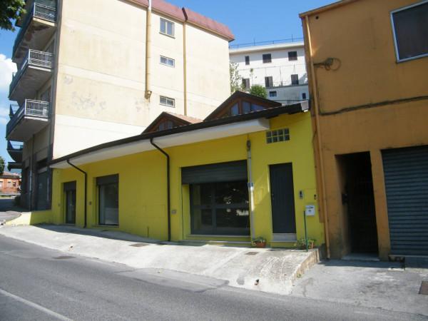 Negozio in Viale Trento E Trieste 49, Alatri, {3} - Foto 2