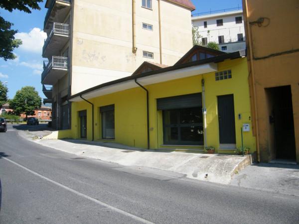 Negozio in Viale Trento E Trieste 49, Alatri, {3} - Foto 1