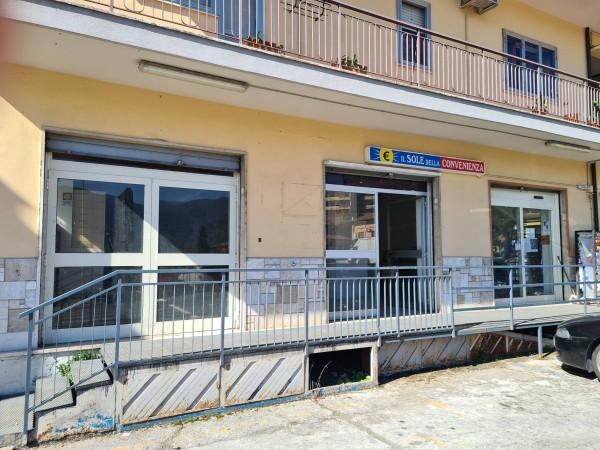 Negozio in Strada Regionale di Fiuggi 14, Alatri, {3} - Foto 1