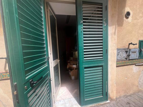 Magazzino in Via Giuseppe Garibaldi, Santo Stefano Di Camastra, {3} - Foto 1