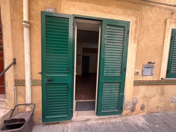 Magazzino in Via Giuseppe Garibaldi, Santo Stefano Di Camastra, {3} - Foto 1