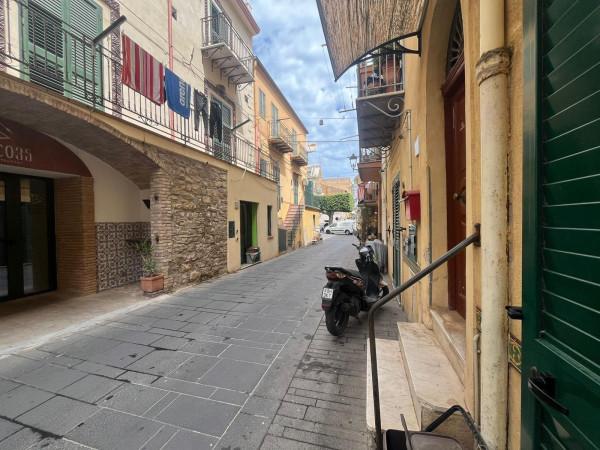 Magazzino in Via Giuseppe Garibaldi, Santo Stefano Di Camastra, {3} - Foto 2