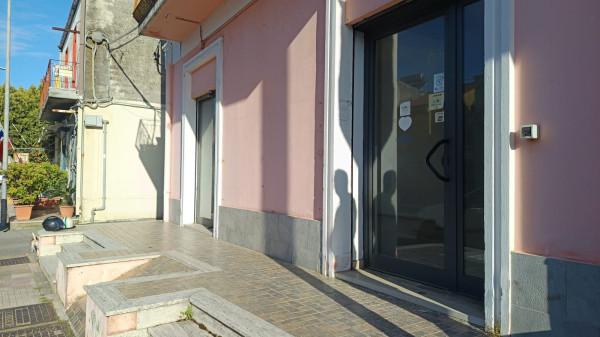 Negozio in Via Nazionale, Saponara, {3} - Foto 2