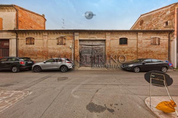 Capannone in Via delle Mura 2, Mirandola, {3} - Foto 1
