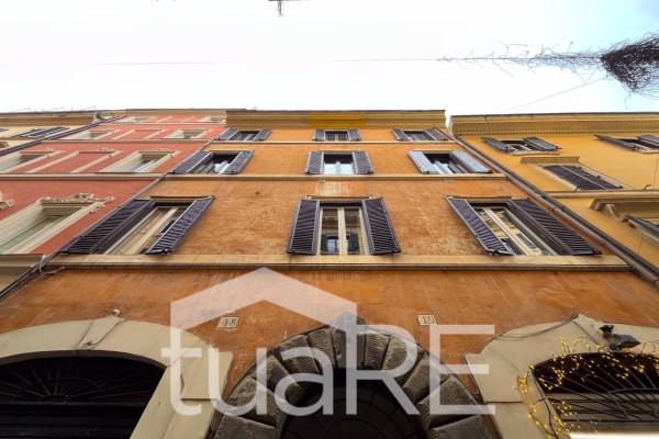Magazzino in Via dei Banchi Nuovi, Roma, {3} - Foto 2