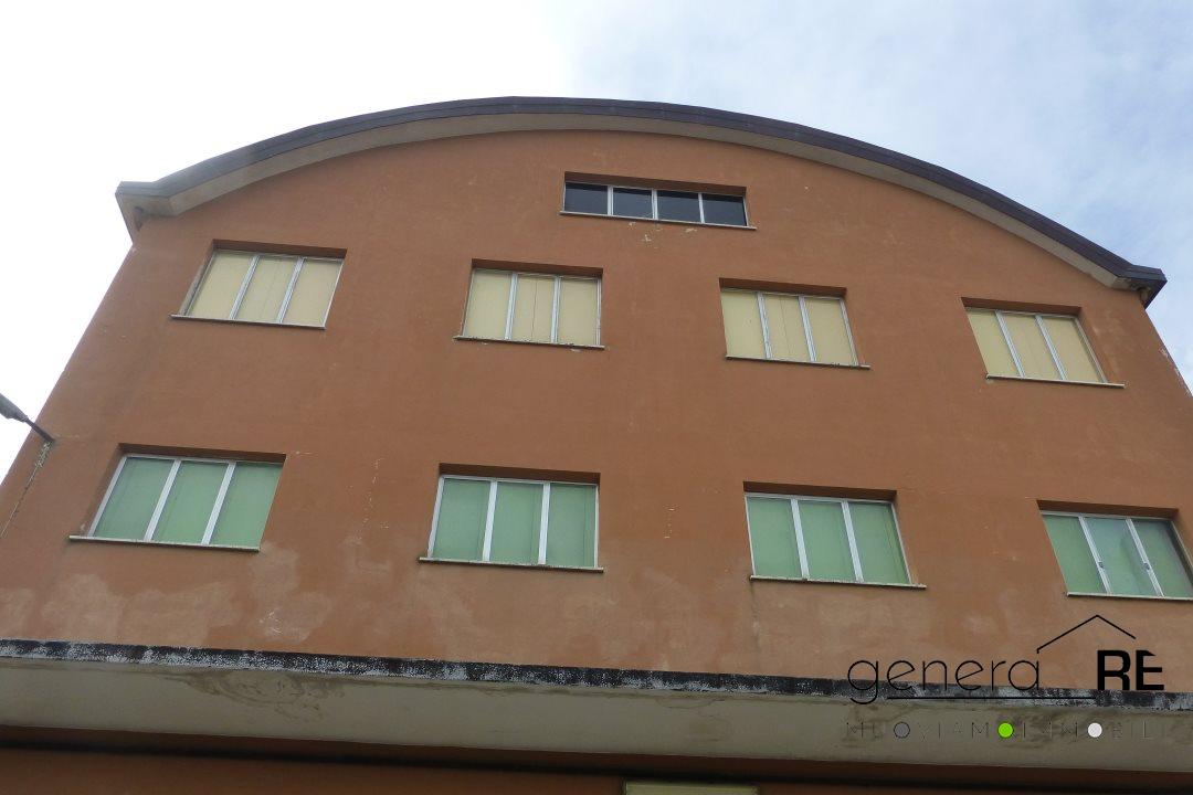 Negozio in , Alanno, {3} - Foto 1