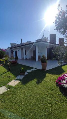 Villa a schiera in Viale Regina Elena 64, San Felice Circeo - Foto 1