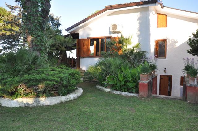 Terraced house in Via Terracina 144, San Felice Circeo - Photo 1