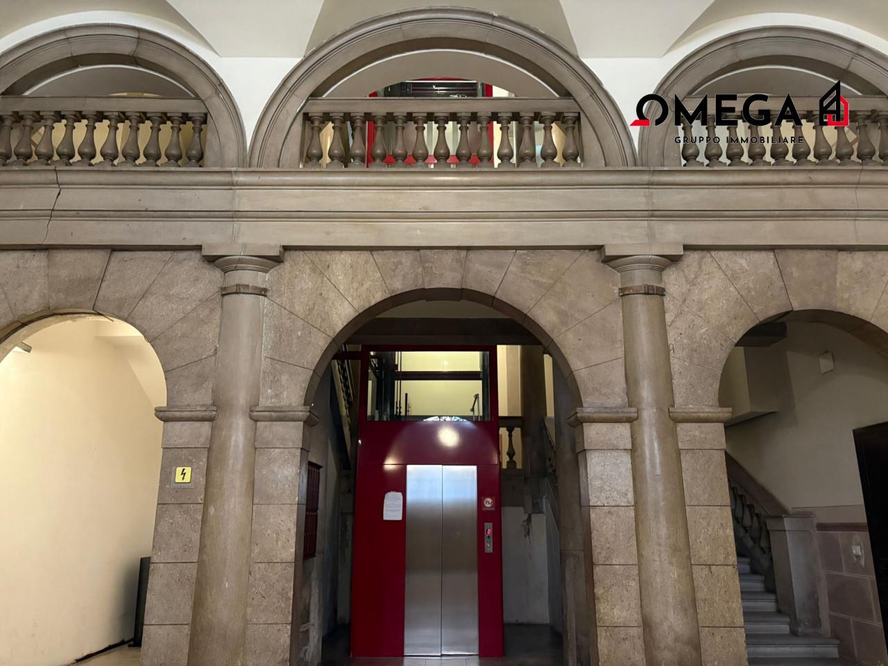 Magazzino in Via Duca d'Aosta 4, Trieste, {3} - Foto 2