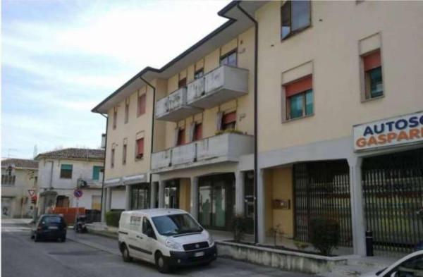 Negozio in Via Marconi 38, Longare, {3} - Foto 1