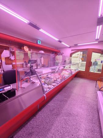 Macelleria in Via 4 Novembre, Ponte Di Legno, {3} - Foto 2