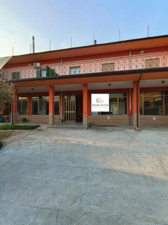 Arredamento in Via Carlo III, Avella, {3} - Foto 1