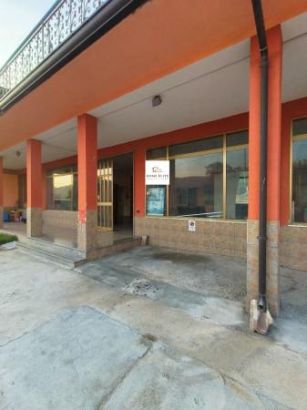 Arredamento in Via Carlo III, Avella, {3} - Foto 2