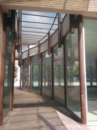 Negozio in Viale Pietro Toselli, Legnano, {3} - Foto 1