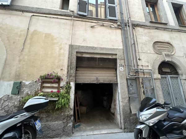 Magazzino in Via Granari, Civitavecchia, {3} - Foto 1