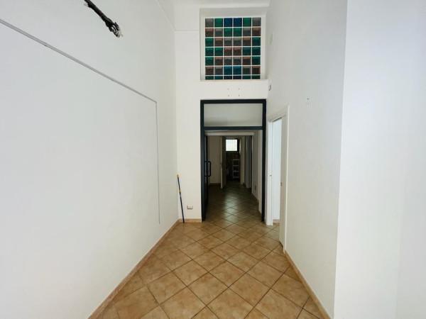 Negozio in Via Trieste, Civitavecchia, {3} - Foto 2