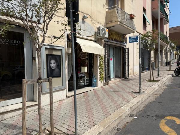 Negozio in Viale Giacomo Matteotti, Civitavecchia, {3} - Foto 2