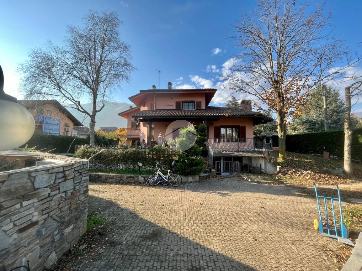 Villa in vendita a Caselette