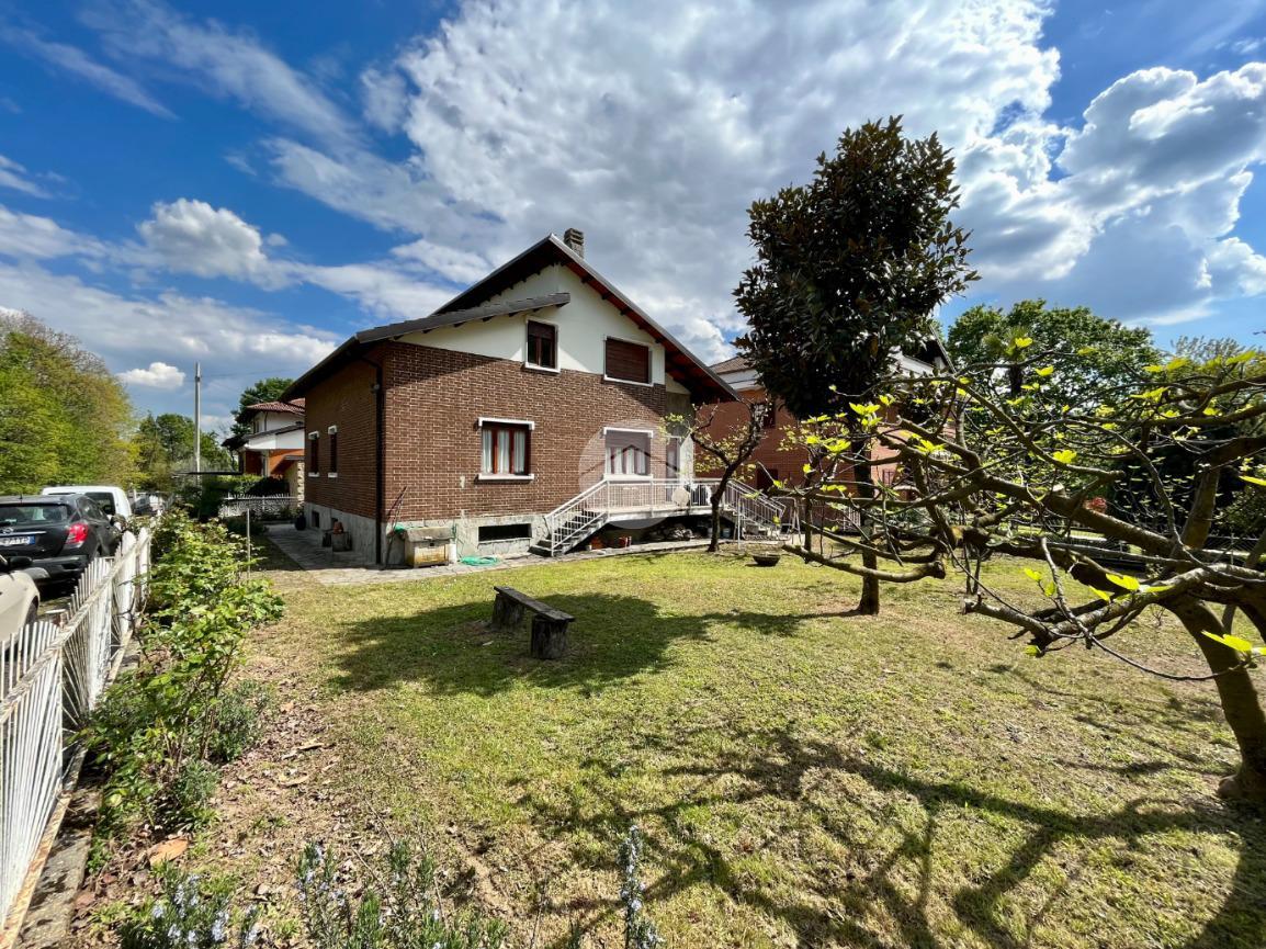 Villa in vendita a La Cassa