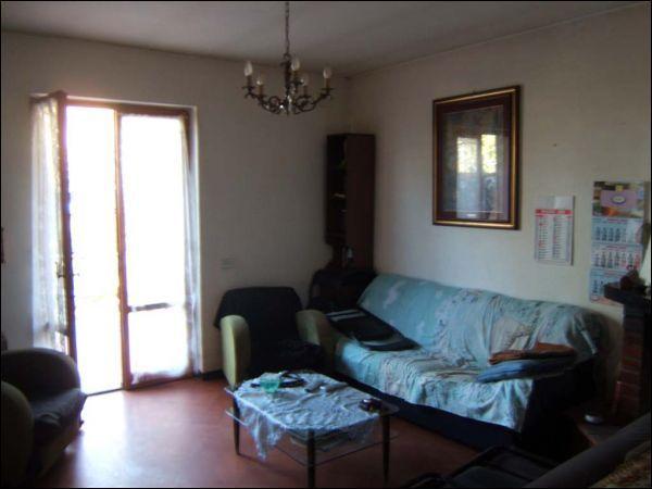 4-room flat, Marliana - Photo 1