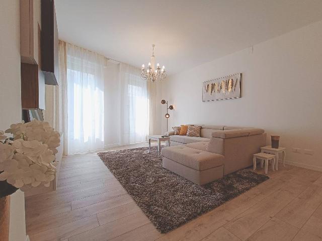 4-room flat in Via Roma, Bassano del Grappa - Photo 1