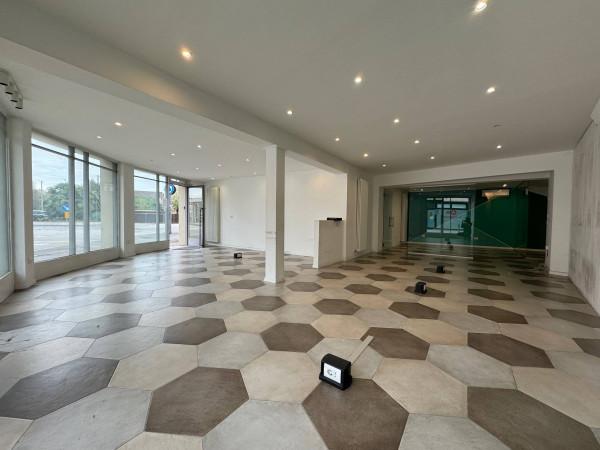Negozio in , Padova, {3} - Foto 1