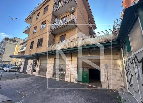 Negozio in Via delle Betulle 46, Roma, {3} - Foto 1