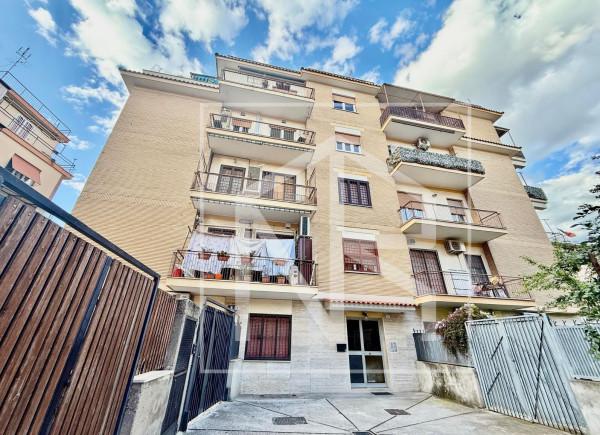 Magazzino in Via dei Canarini 7, Roma, {3} - Foto 1