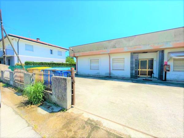 Capannone in Corso Risorgimento 37a, Porto Viro, {3} - Foto 1