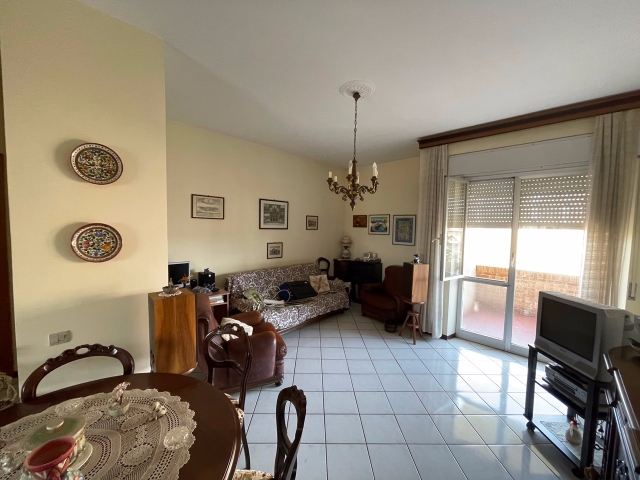 4-room flat in Via delle Province, Siena - Photo 1