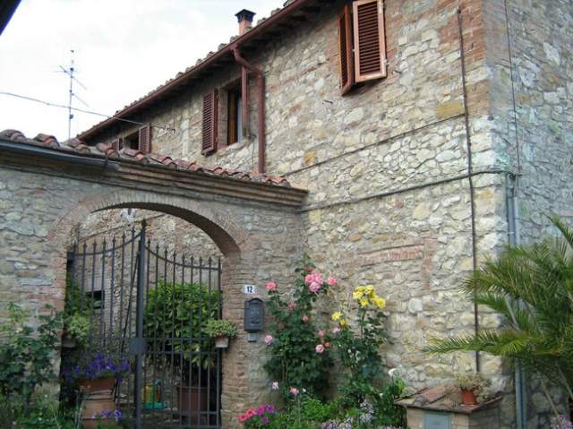 4-room flat in San Giovanni a Cerreto, Castelnuovo Berardenga - Photo 1