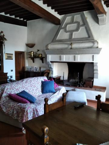 4-room flat in Via l. Santini, Chiusdino - Photo 1