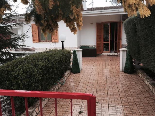 Terraced house in Contrada Lagogemolo, Cassano delle Murge - Photo 1