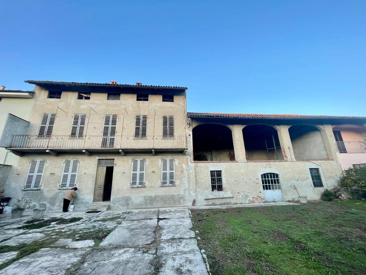 Villa in vendita a Frassineto Po