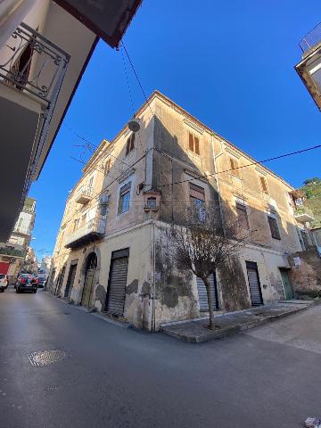 4-room flat, Sarno - Photo 1