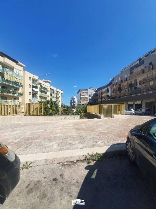Negozio in Via Gorizia, Terlizzi, {3} - Foto 2