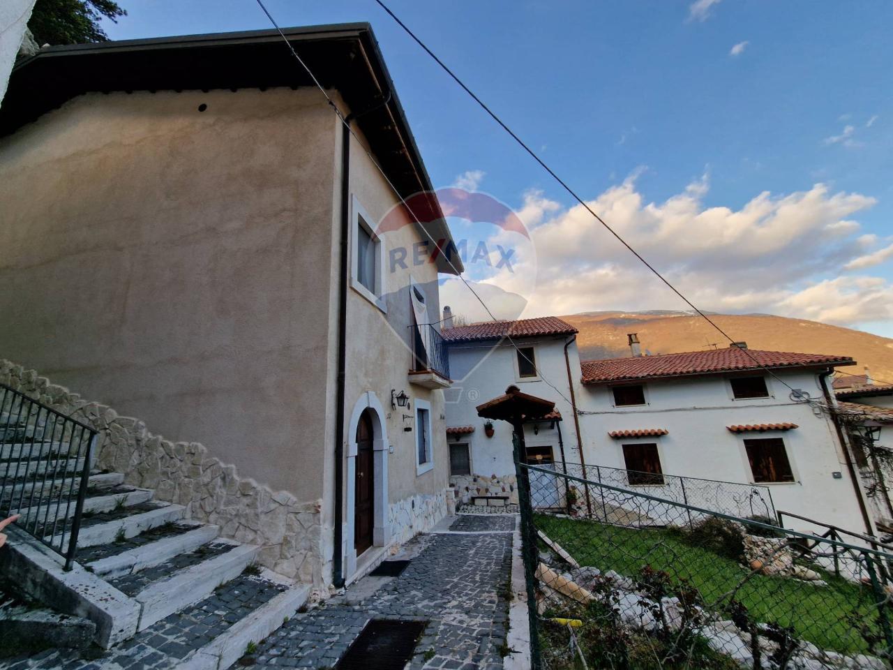 Casa indipendente in vendita a Villetta Barrea