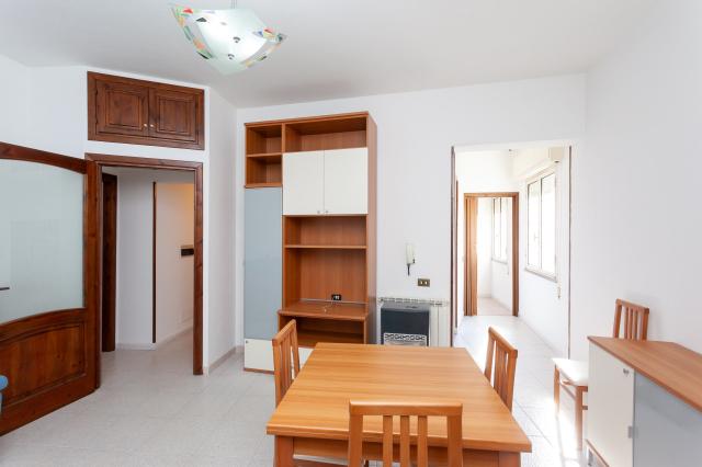 4-room flat in Via Piemonte 4, Siniscola - Photo 1