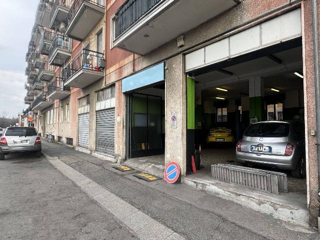 Geschäft in Viale Spagna 136, Cologno Monzese - Foto 1