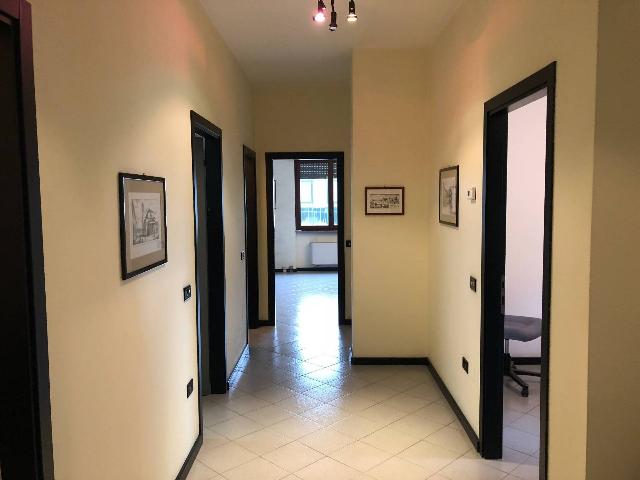 Shared office in Via Guido Cavalcanti, Cernusco sul Naviglio - Photo 1