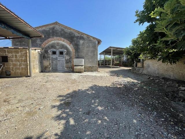 Country house or cottage, Capalbio - Photo 1