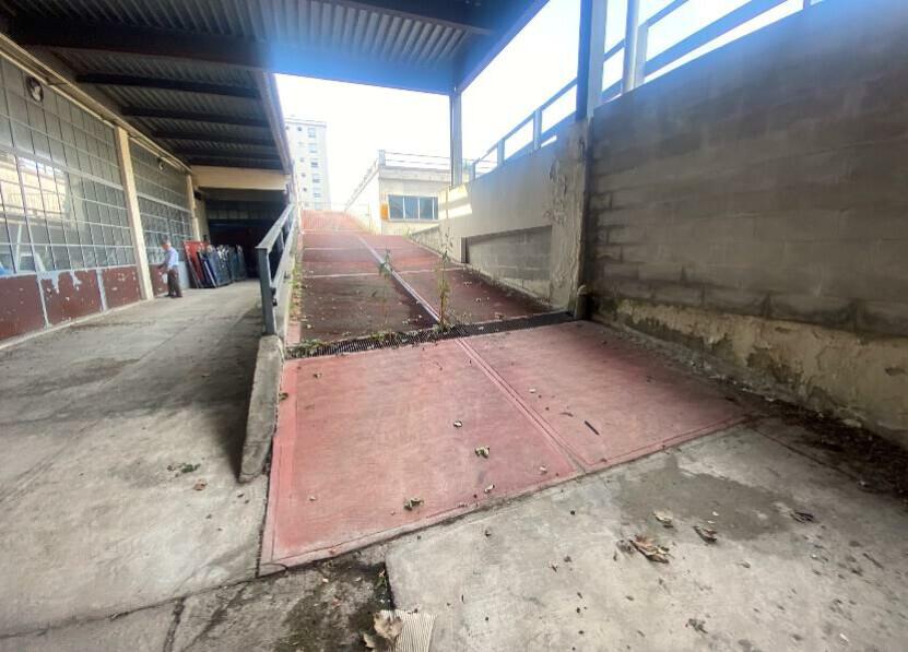 Magazzino in Via XXV Aprile 231, Cinisello Balsamo, {3} - Foto 2