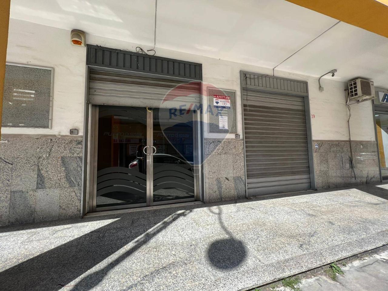 Negozio in Via Giovanni XXIII, Scafati - Foto 1