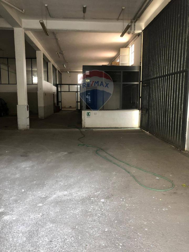 Negozio in Via Passanti 3, Scafati - Foto 1