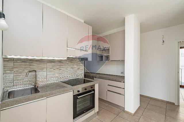 3-room flat in Via Fagnani 17, Gerenzano - Photo 1