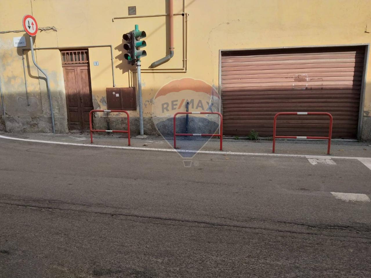 Negozio in , Vergiate, {3} - Foto 1