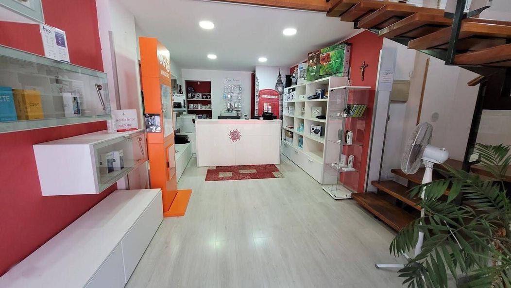 Palazzina commerciale in Via V.Emanuele  1740, Canicattini Bagni, {3} - Foto 2
