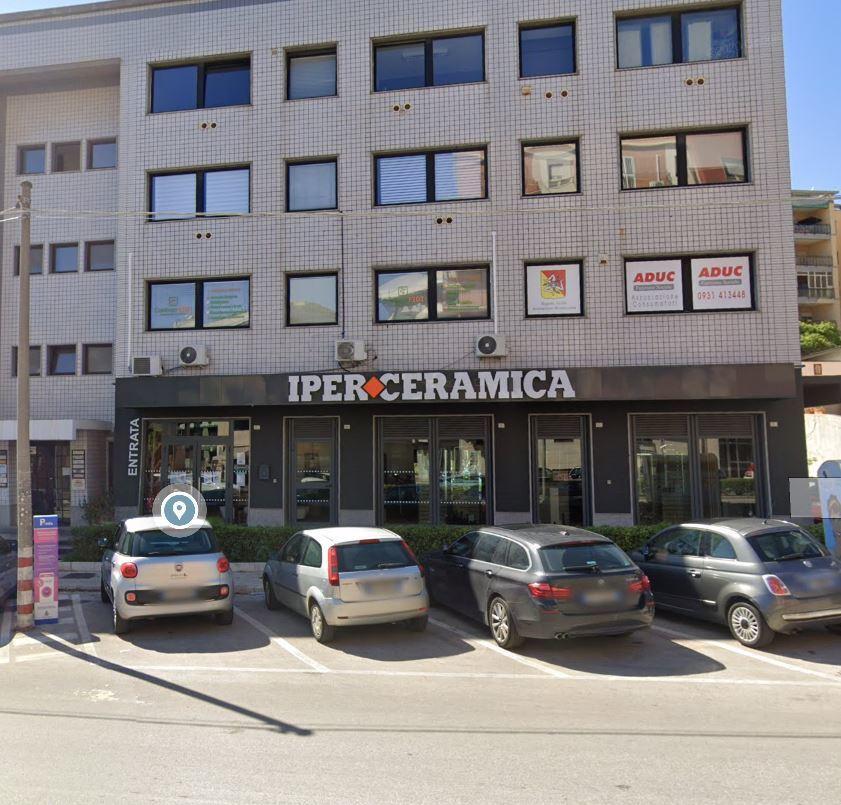 Ufficio in Viale Teracati 39, Siracusa, {3} - Foto 1