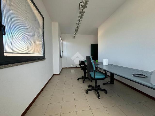 Office in Via Monti Urali 56, Reggio nell'Emilia - Photo 1